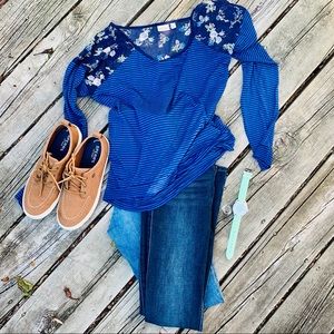 Blue Floral Striped top!